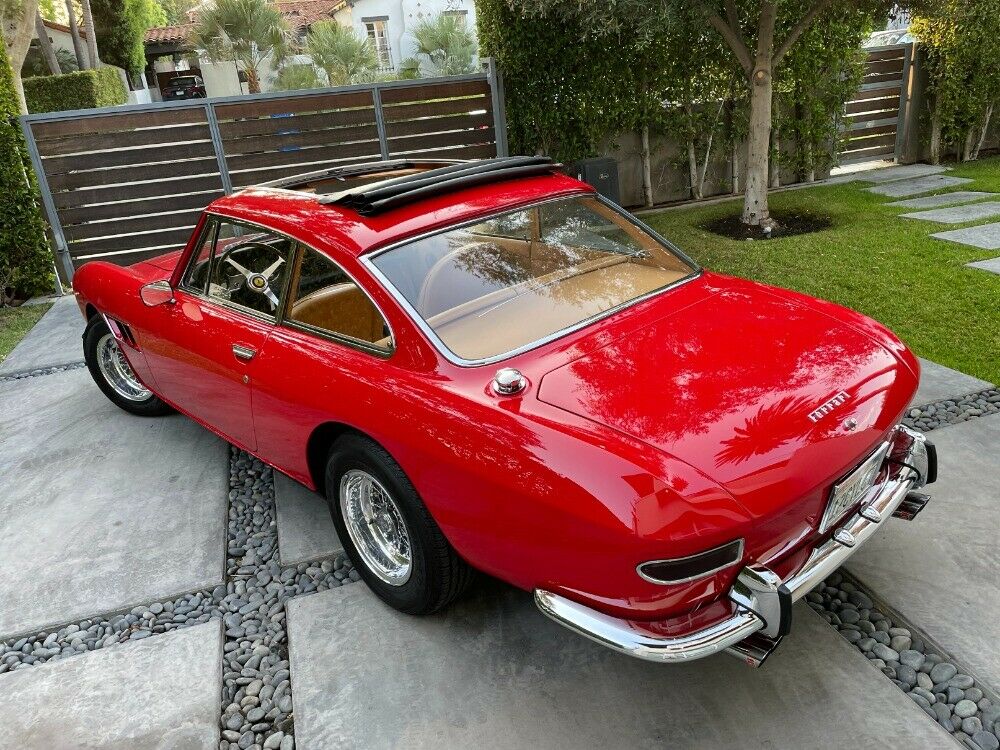 1967 Ferrari 330gt 2+2