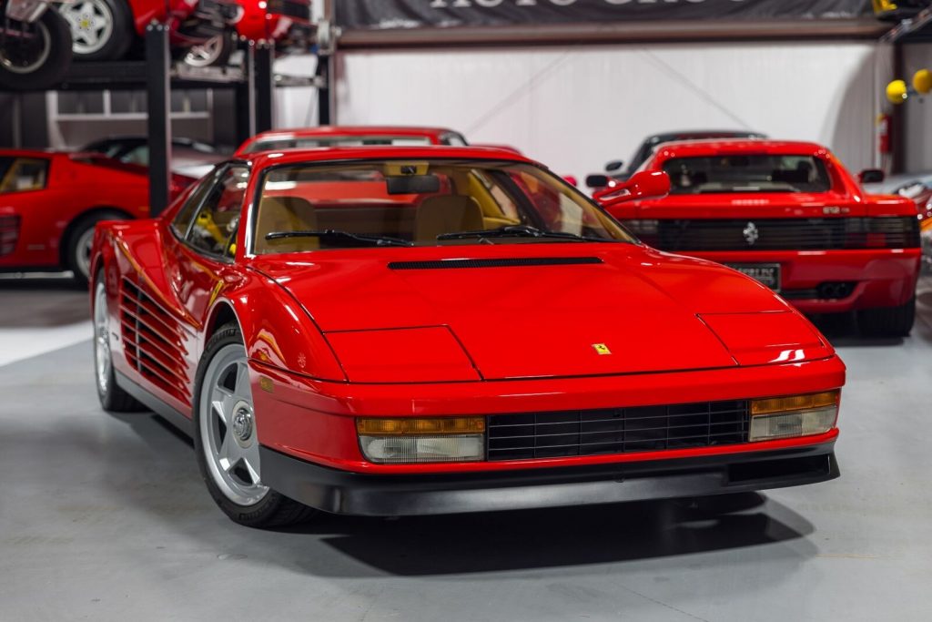 1985 Ferrari Testarossa Flying Mirror